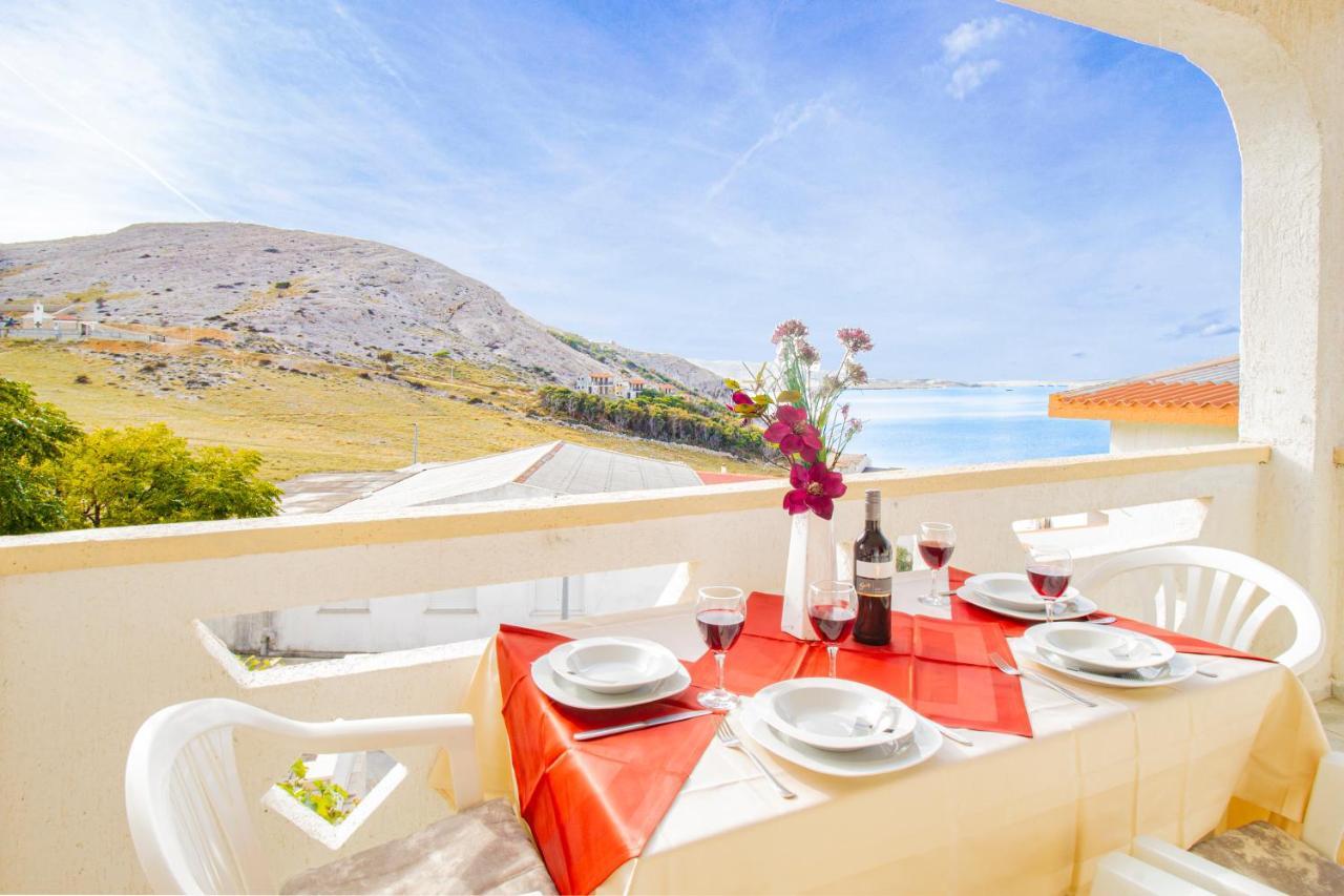Apartment Asta View Over Sea Reed Landscape And Bay Metajna