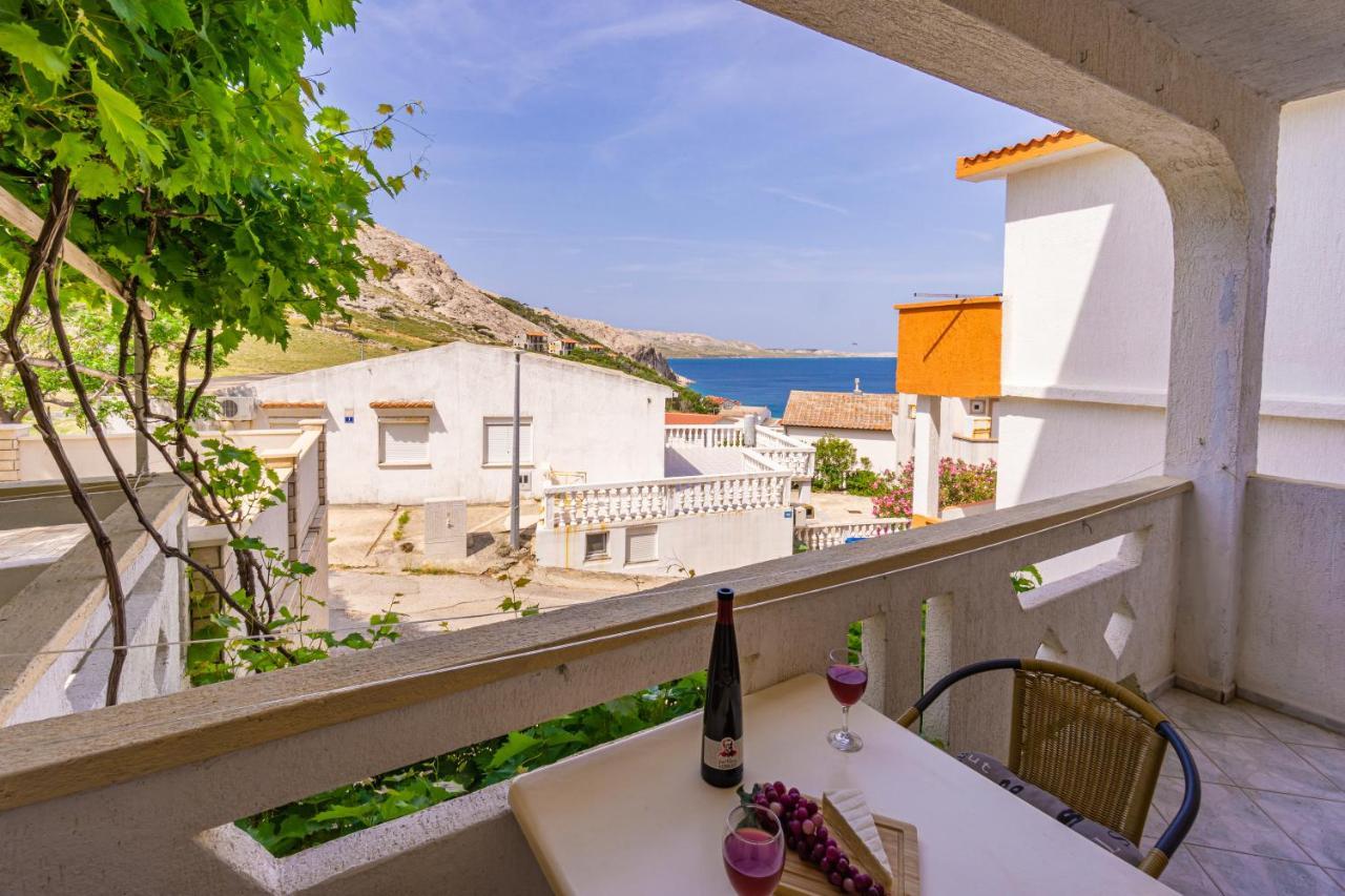 Apartment Asta View Over Sea Reed Landscape And Bay